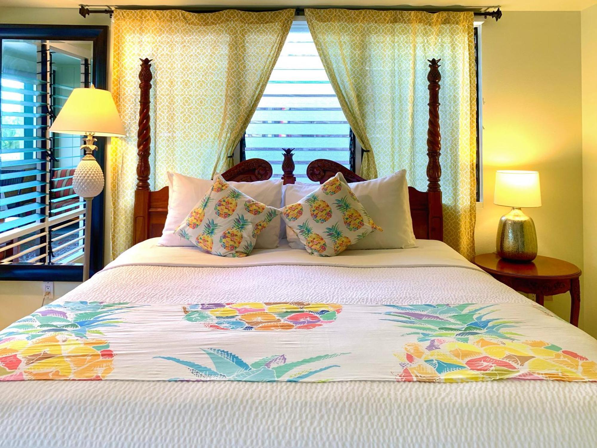 Big Island Retreat Hotel Keauhou Exterior photo