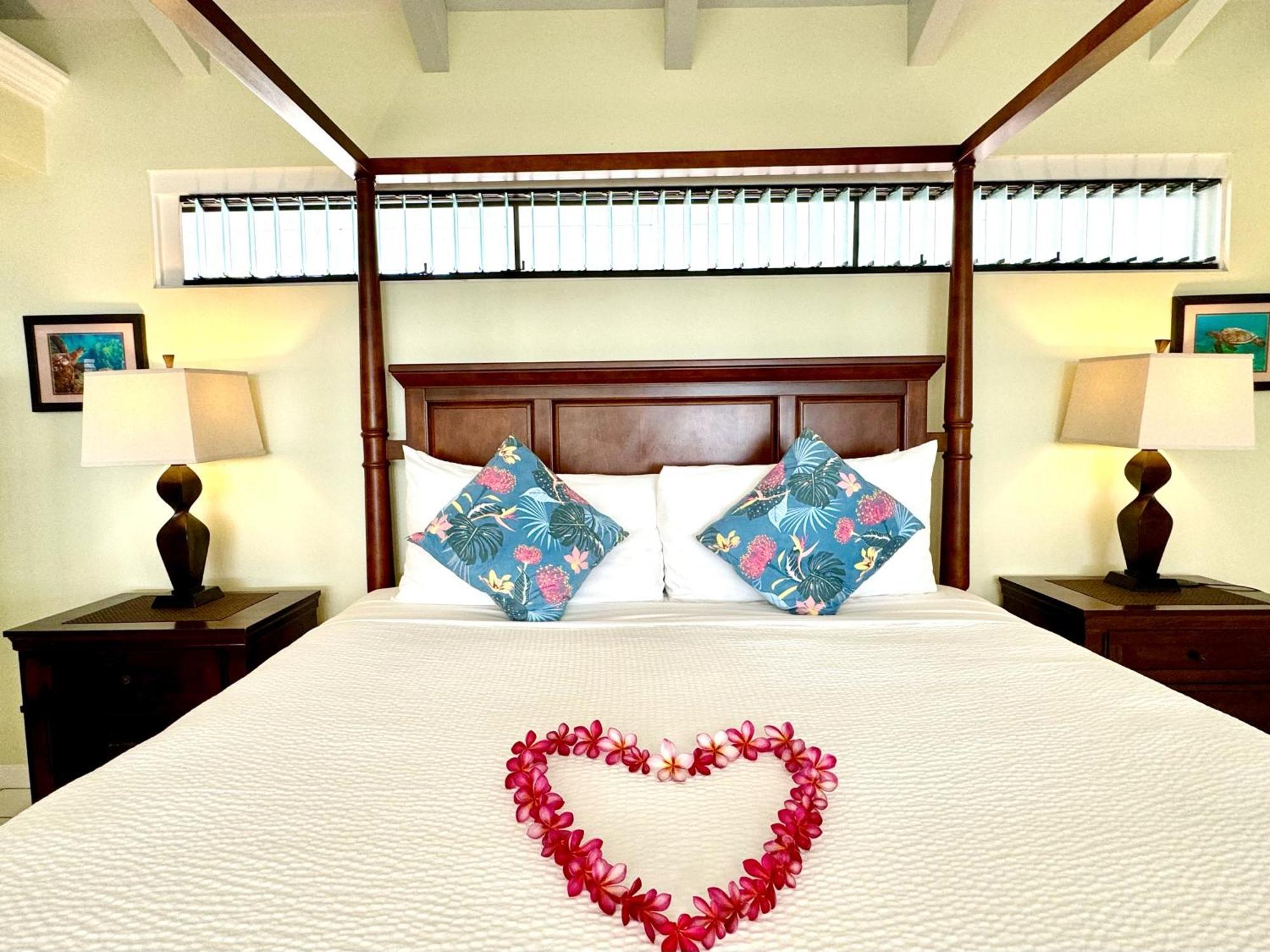 Big Island Retreat Hotel Keauhou Exterior photo